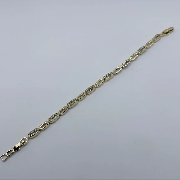 Oval Gold & Pave Bracelet NWT - Picture 4 of 4